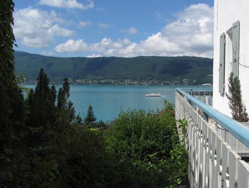 Villa Le Lac Cottage Au Bord Du Lac D'Annecy - Chambre Chez L'Habitant - Les Terrasses Du Lac 베이리에-뒤-락 외부 사진