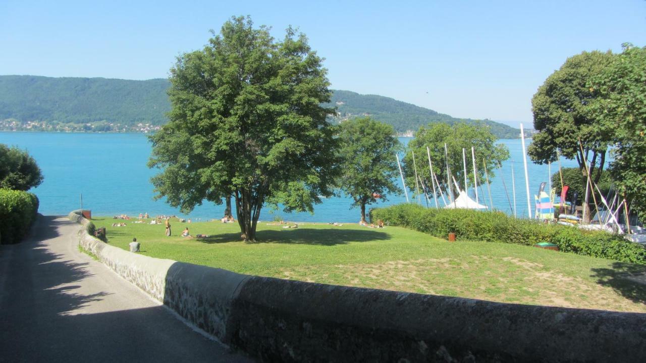 Villa Le Lac Cottage Au Bord Du Lac D'Annecy - Chambre Chez L'Habitant - Les Terrasses Du Lac 베이리에-뒤-락 외부 사진